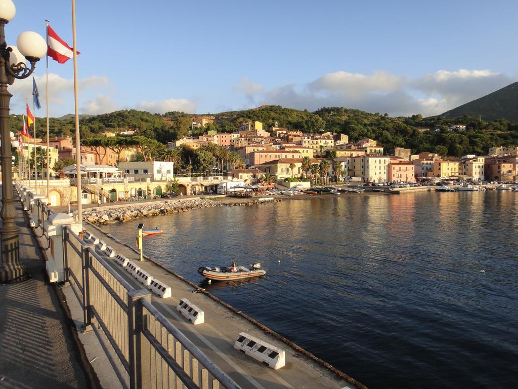 Casa Valdese Rio Marina Hotel Bagian luar foto